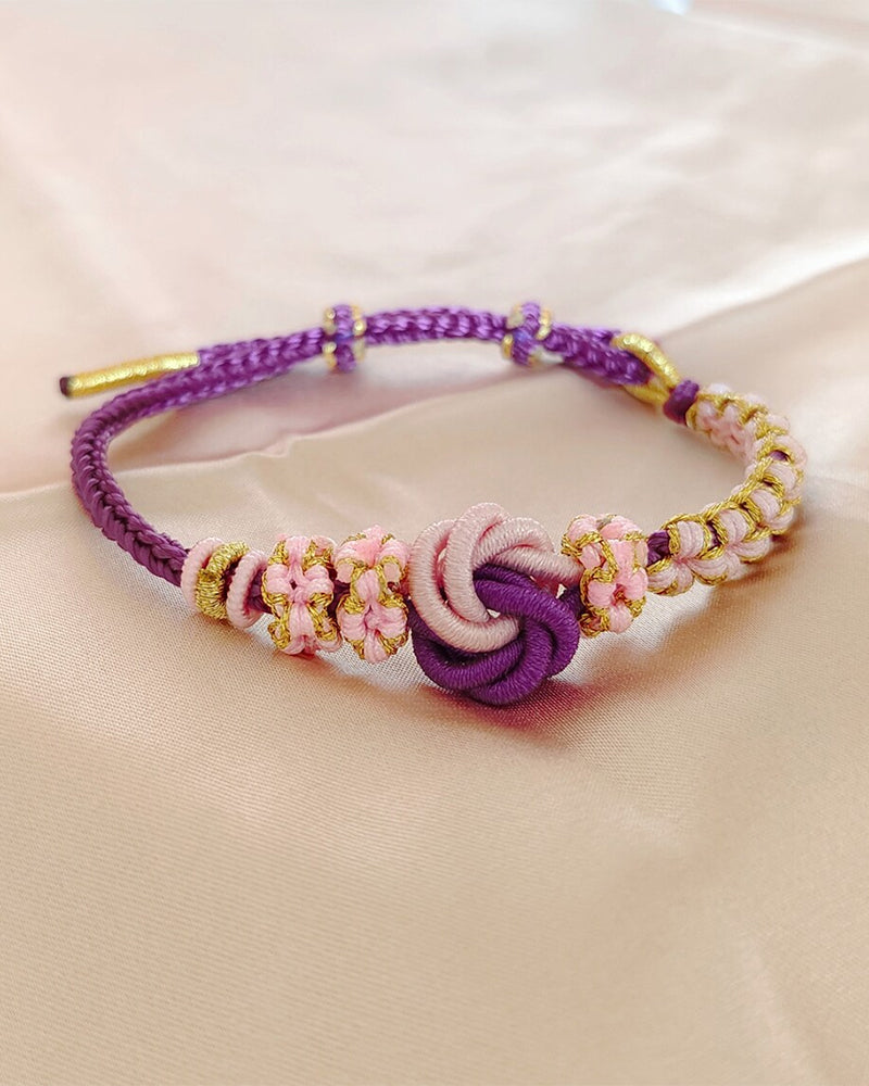 Bracelet with knot of peach blossoms