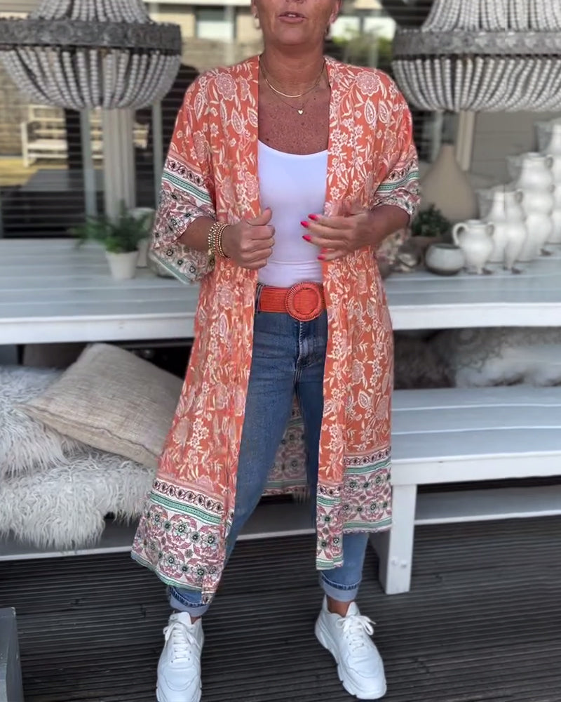 Fashionable printed holiday beach coat